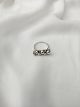 Load image into Gallery viewer, טבעת מכסף לנשים בעבודת יד 
