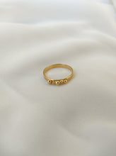 Load image into Gallery viewer, טבעת בציפוי זהב לנשים בעבודת יד

